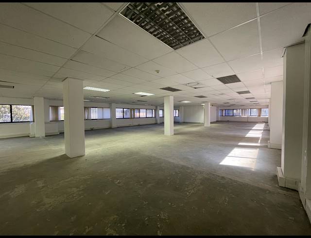 1,929M² OFFICE TO LET IN SANDTON CENTRAL
